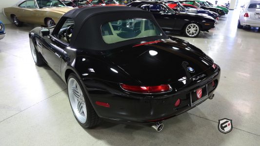 ¿Quieres un rarísimo BMW Z8 Alpina? Ahora puedes hacerte con uno, date prisa antes de que sigan subiendo más de precio...