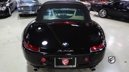 ¿Quieres un rarísimo BMW Z8 Alpina? Ahora puedes hacerte con uno, date prisa antes de que sigan subiendo más de precio...