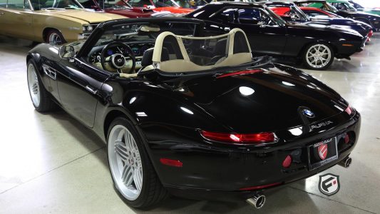 ¿Quieres un rarísimo BMW Z8 Alpina? Ahora puedes hacerte con uno, date prisa antes de que sigan subiendo más de precio...