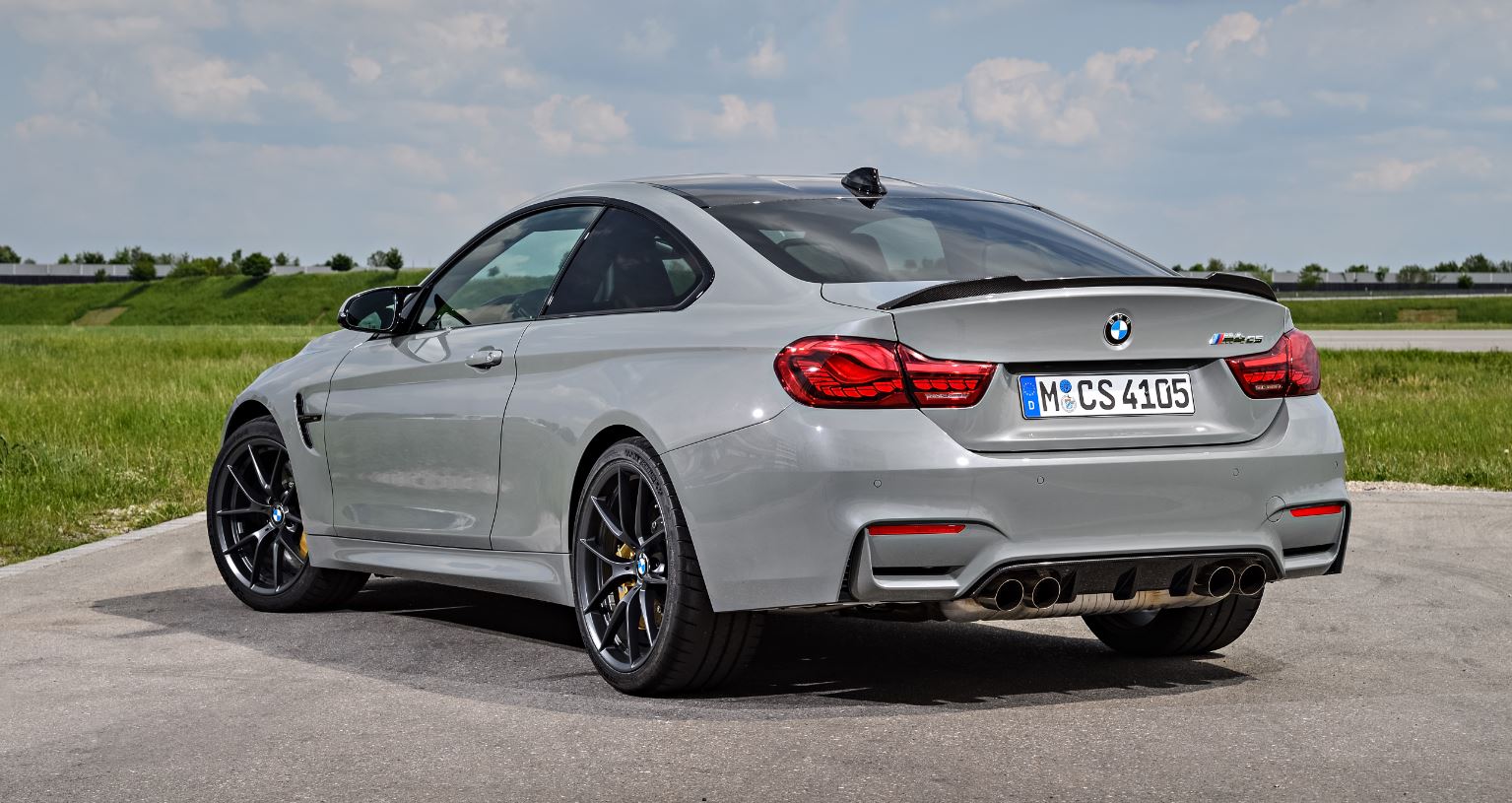 ¿Cuál es el precio del BMW M4 CS? Ya lo conocemos: 133.900 euros, al alcance de pocos afortunados...