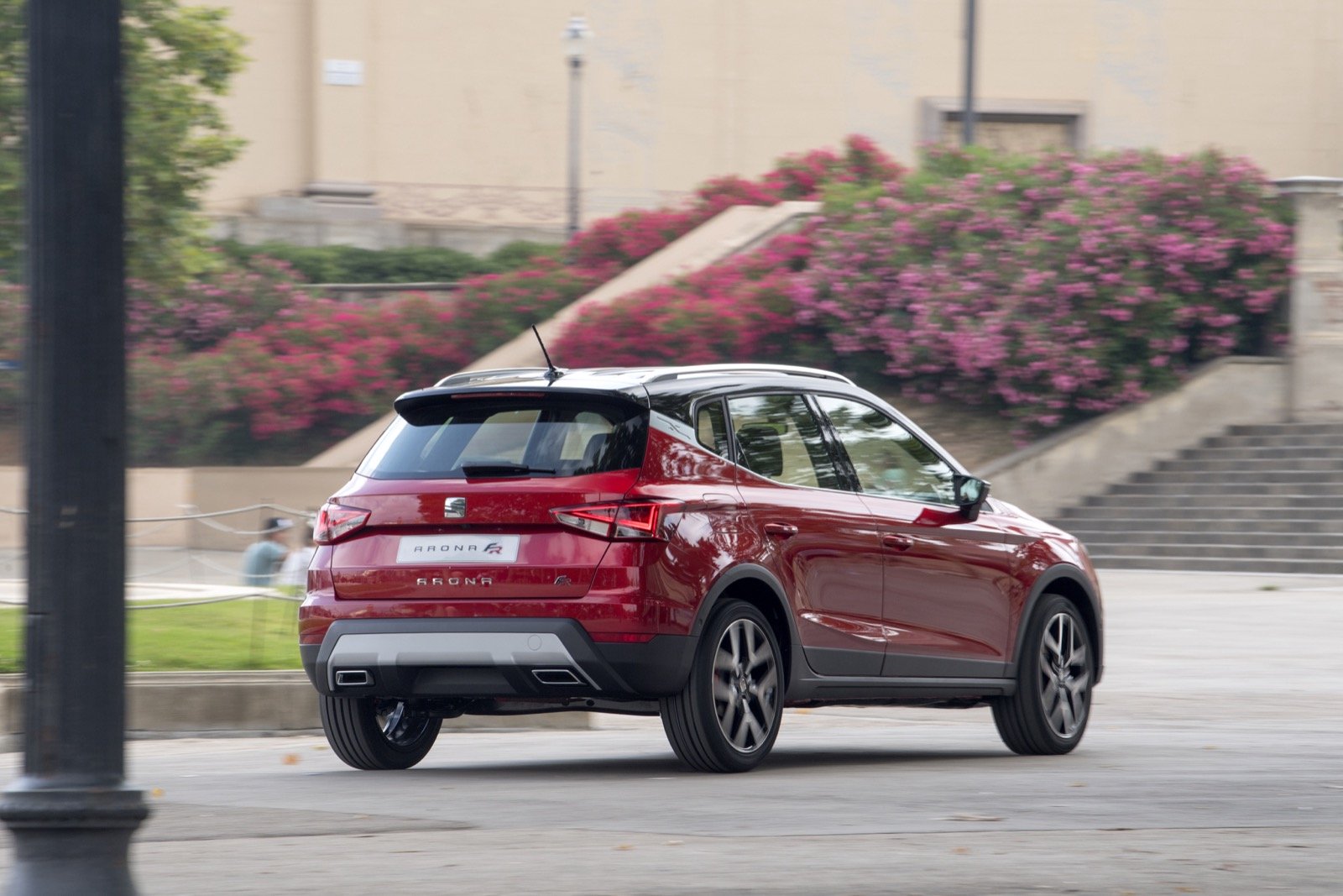 Estos son los precios del SEAT Arona: El crossover urbano arranca en los 17.300 euros