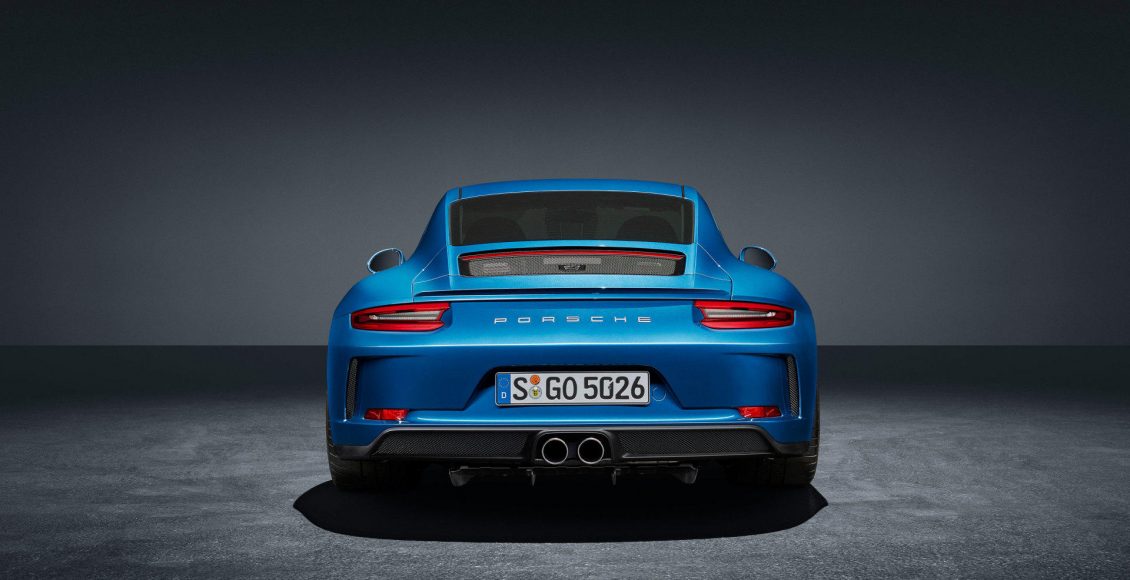 porsche-911-gt3-touring-package-el-gt3-en-el-que-puedes-ir-trajeado-sin-dar-la-nota-03