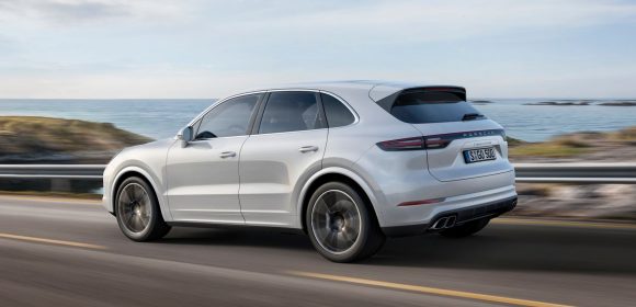 Porsche Cayenne Turbo 2018: 30 CV y 20 Nm más de par para el SUV de altos vuelos