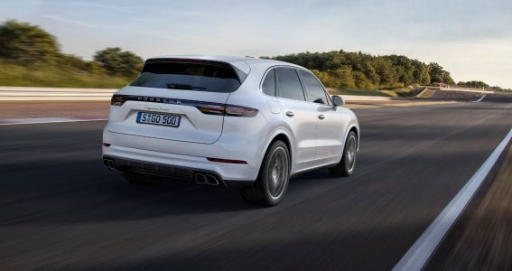 Porsche Cayenne Turbo 2018: 30 CV y 20 Nm más de par para el SUV de altos vuelos