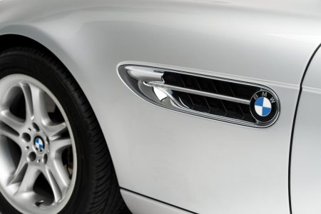 Ahora puedes hacerte con el BMW Z8 de Steve Jobs... pero necesitarás más de 300.000 euros