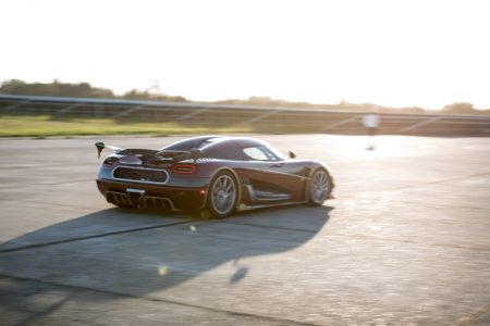 ¡Conseguido! El Koenigsegg Agera RS derrota al Chiron, necesitando 36,44 segundos para el 0-400-0 km/h