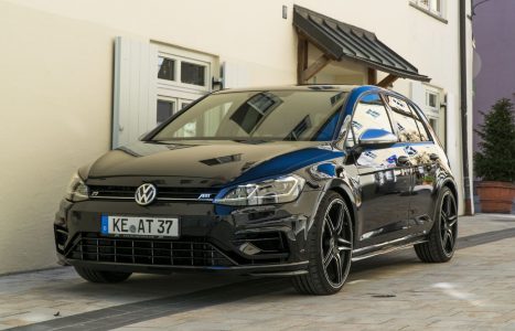 El ABT Volkswagen Golf R recorta distancias con los Audi RS3 y Mercedes-AMG A45