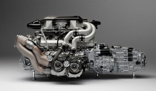 ¿Enamorado del motor W16 del Bugatti Chiron? Ahora puedes hacerte con esta obra maestra a escala 1:4