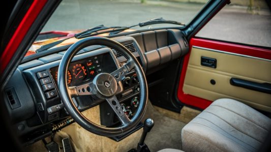 ¿Quieres un espectacular Renault R5 Turbo 2 Evolution de 1985 en estado de museo? Es tu oportunidad