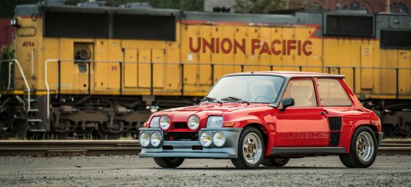 ¿Quieres un espectacular Renault R5 Turbo 2 Evolution de 1985 en estado de museo? Es tu oportunidad