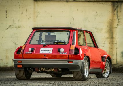 ¿Quieres un espectacular Renault R5 Turbo 2 Evolution de 1985 en estado de museo? Es tu oportunidad