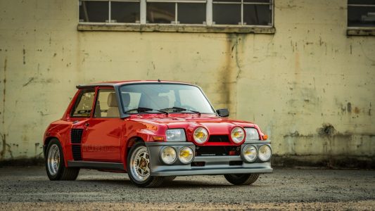 ¿Quieres un espectacular Renault R5 Turbo 2 Evolution de 1985 en estado de museo? Es tu oportunidad