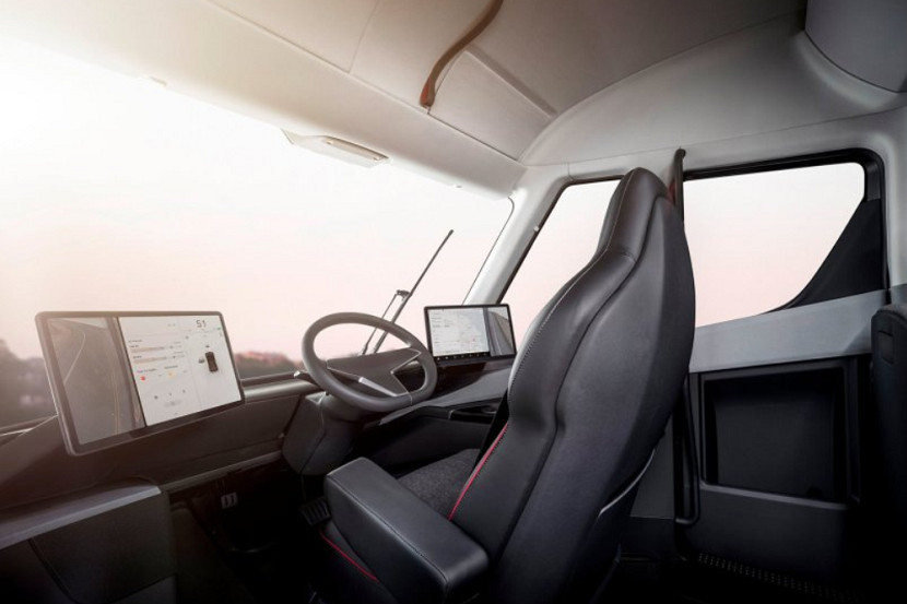 Así es el camión de Tesla: ¡800 kilómetros de autonomía!
