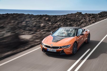 BMW i8 Roadster: Ya es oficial la versión sin techo... y viene con más potencia