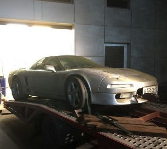 ¿Cómo ha acabado este Honda NSX abandonado en un bosque ruso?