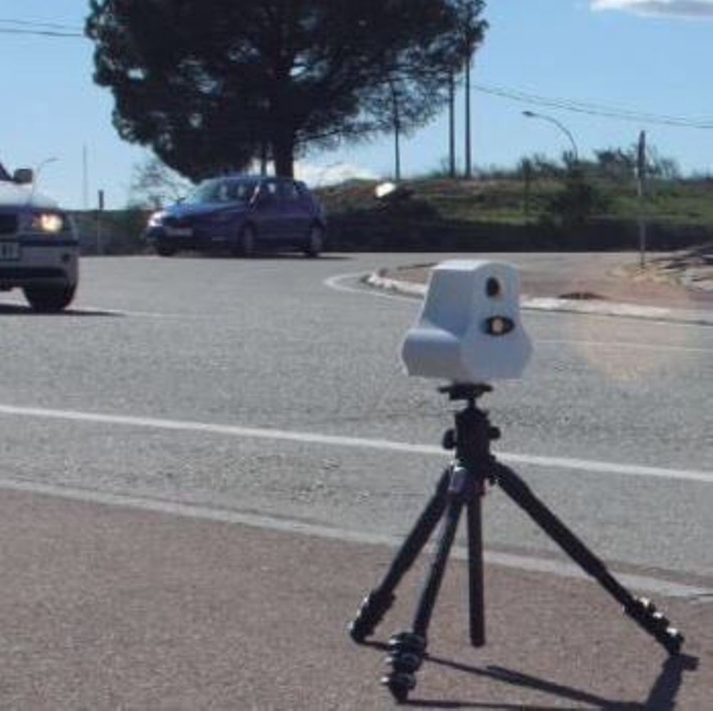 ¡Cuidado! Las motos de la Guardia Civil llevarán radares láser portátiles