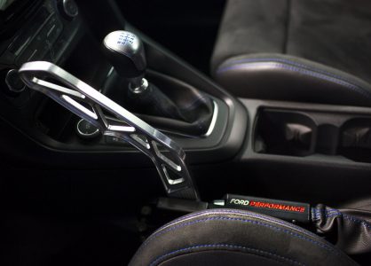 Montar un freno de mano hidráulico homologado para calle es posible en el Ford Focus RS: ¡Hacer drifting será todavía más fácil!