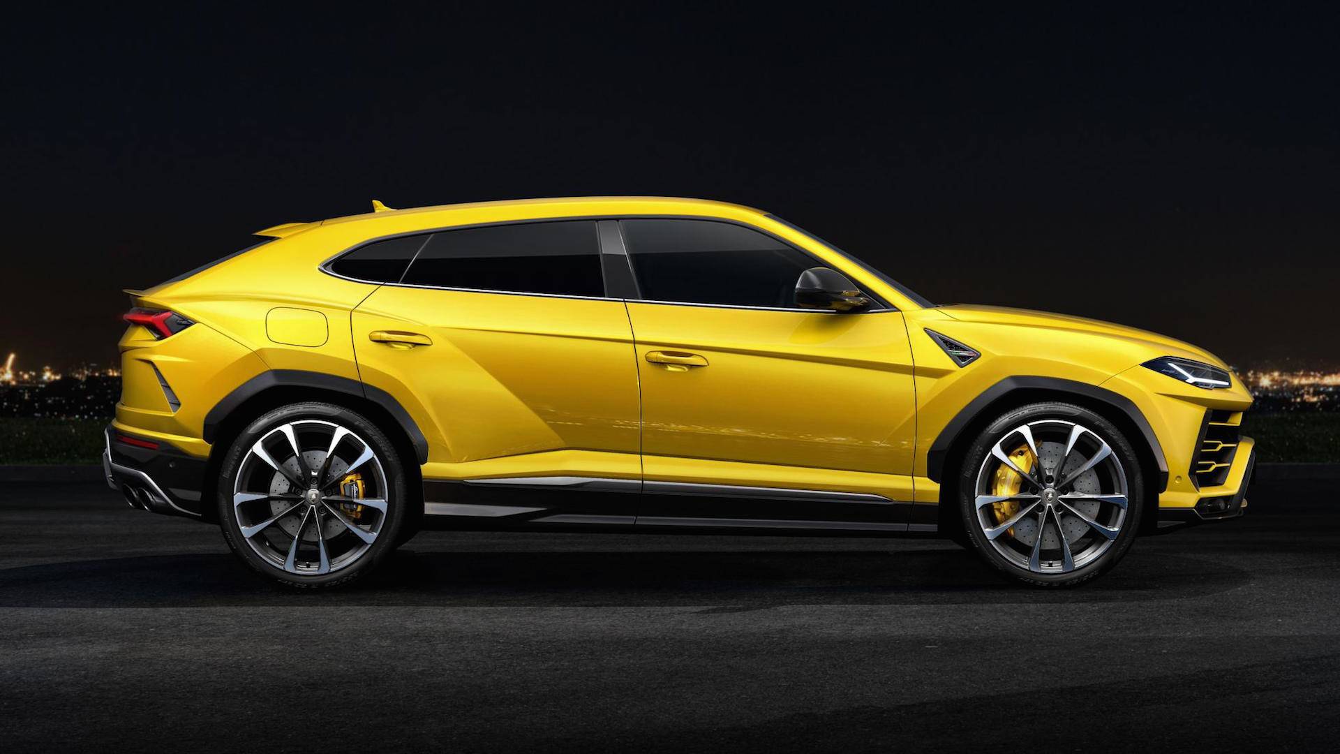 Lamborghini Urus: a la caza del récord en Nürburgring