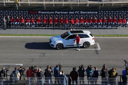 Los jugadores del FC Barcelona reciben sus Audi para 2018-2019: ¿Qué coche tiene cada jugador?