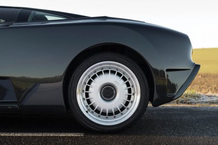 Otro Bugatti EB110 GT de 1993 sale a subasta: Tan sólo cuenta con 4.545 kilómetros