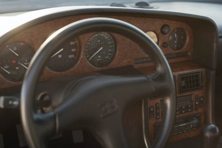 Otro Bugatti EB110 GT de 1993 sale a subasta: Tan sólo cuenta con 4.545 kilómetros