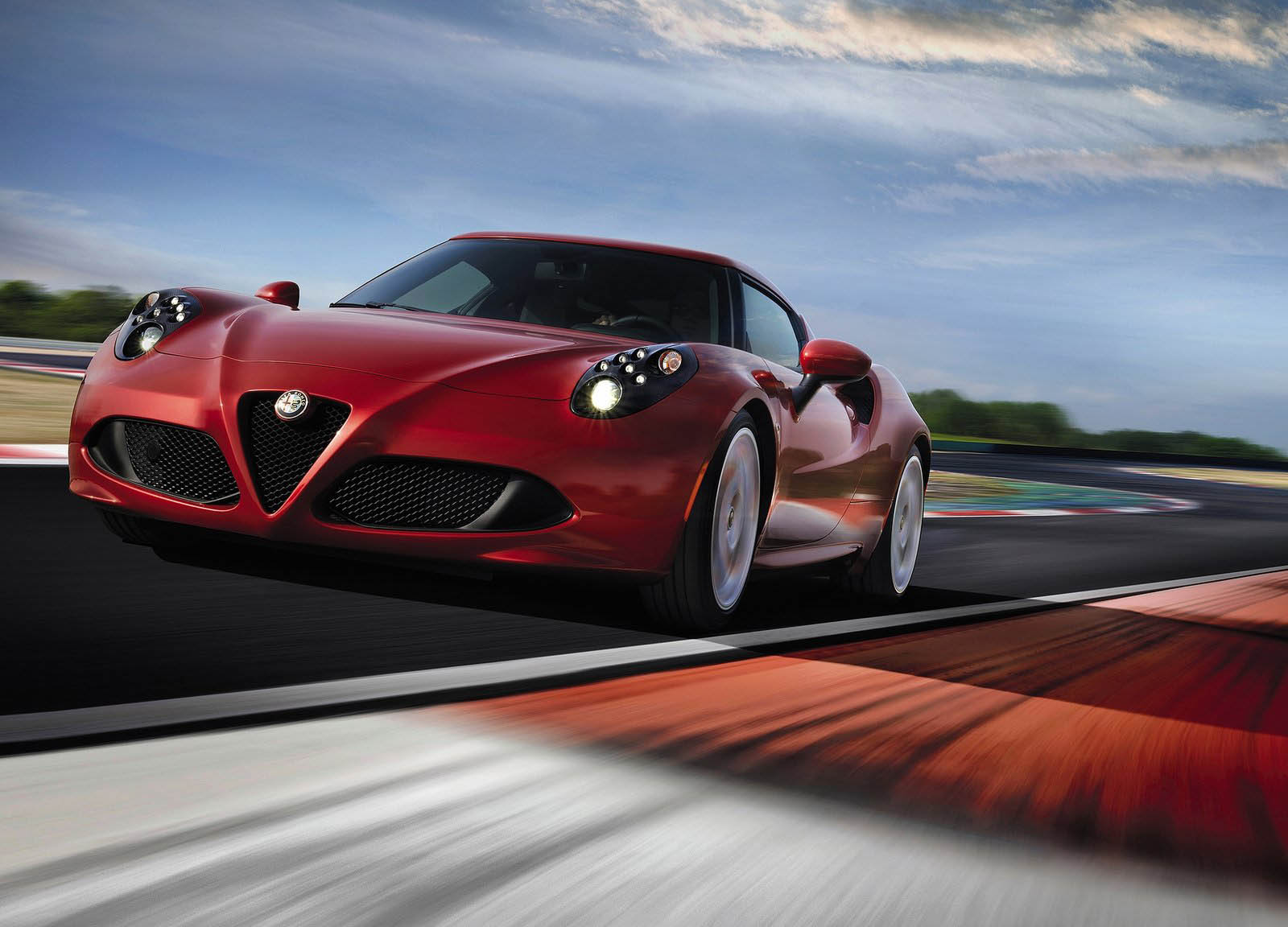 Alfa está desarrollando los nuevos 4C y Giulietta: ¿Qué esperamos de ellos?