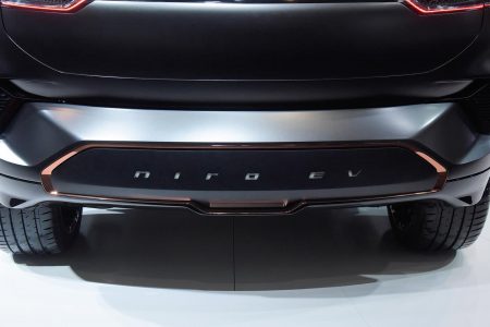 Así es el Kia Niro EV Concept: La versión eléctrica con una autonomía que no te hará envidiar a los motores convencionales