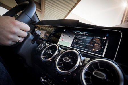 Así es el sistema de infoentretenimiento MBUX del Mercedes Clase A 2018