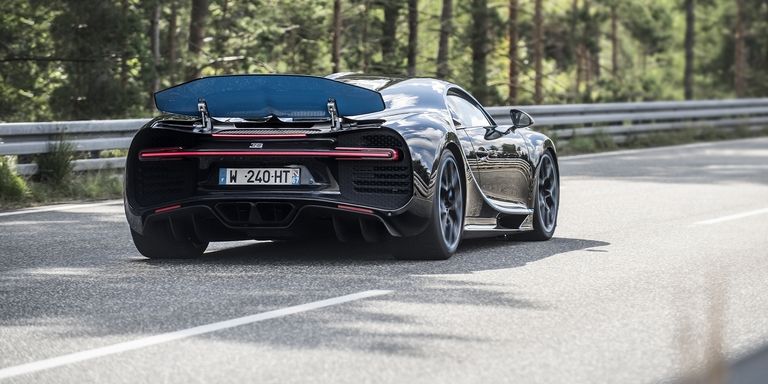 Bugatti ha creado la pinza de freno realizada en titanio por impresión 3D más grande del mundo