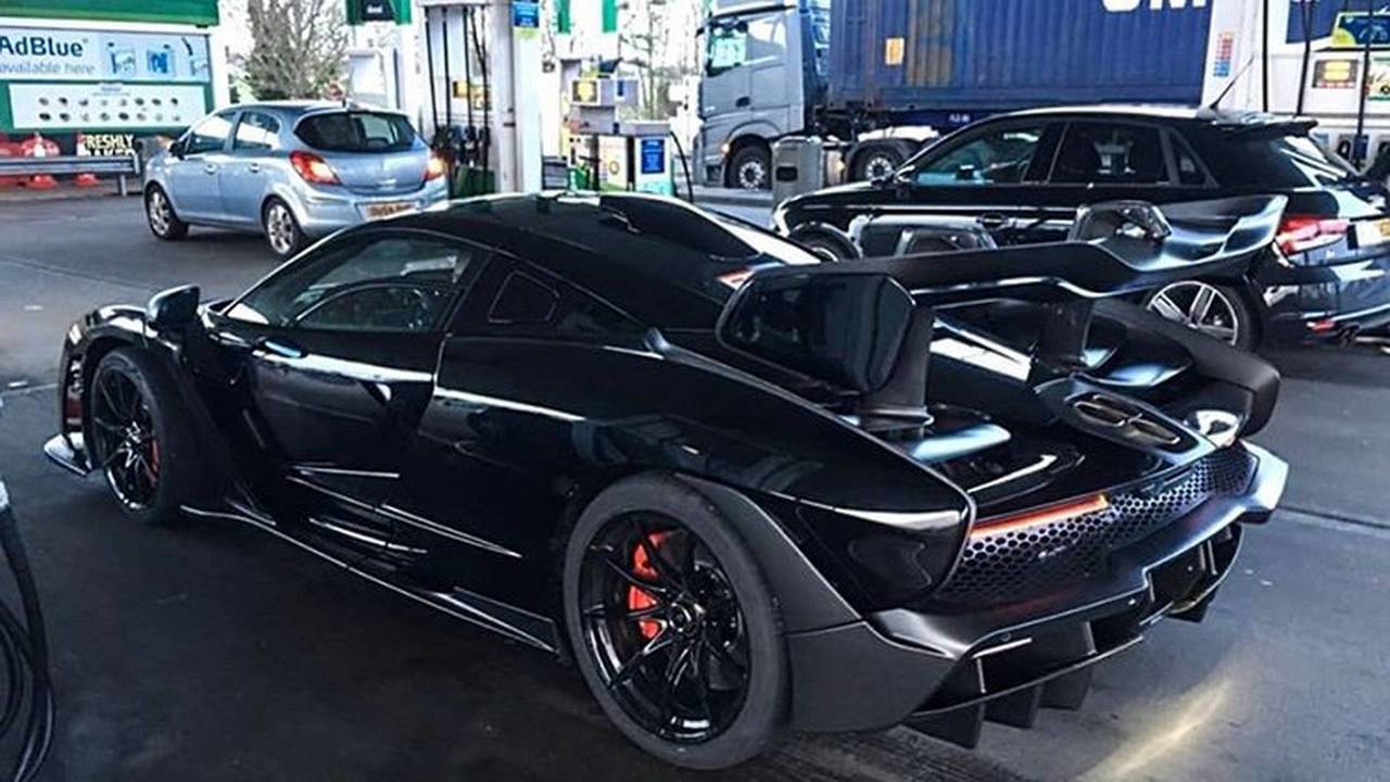 El McLaren Senna se deja ver en Inglaterra... ¡qué barbaridad!