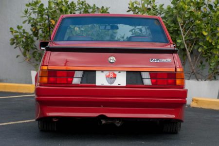 ¿Quieres un Alfa Romeo 75 Turbo Evoluzione? Ahora puedes hacerte con una de las 500 unidades