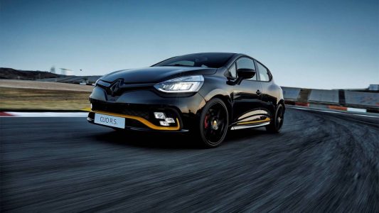 Renault Clio R.S. 18: Con los colores de Fórmula 1 y escape Akrapovic