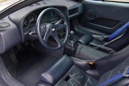Si no te llega para el Bugatti Chiron, este EB110 SS Prototype de 1993 es una excelente alternativa