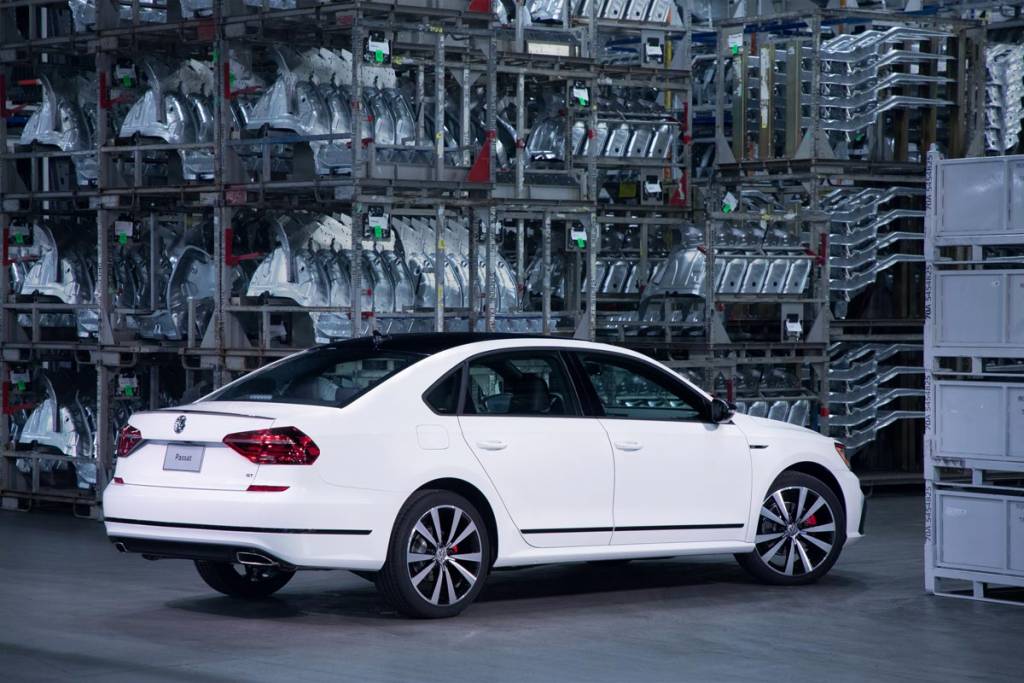 Volkswagen Passat GT 2018: Así es la versión más divertida de la berlina