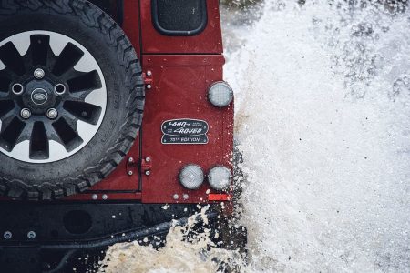 Vuelve el Land Rover Defender: ¡Con un motor V8 y 405 CV de potencia!