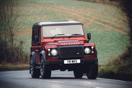 Vuelve el Land Rover Defender: ¡Con un motor V8 y 405 CV de potencia!