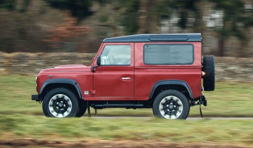 Vuelve el Land Rover Defender: ¡Con un motor V8 y 405 CV de potencia!