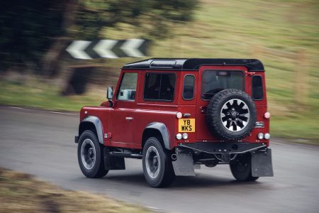 Vuelve el Land Rover Defender: ¡Con un motor V8 y 405 CV de potencia!