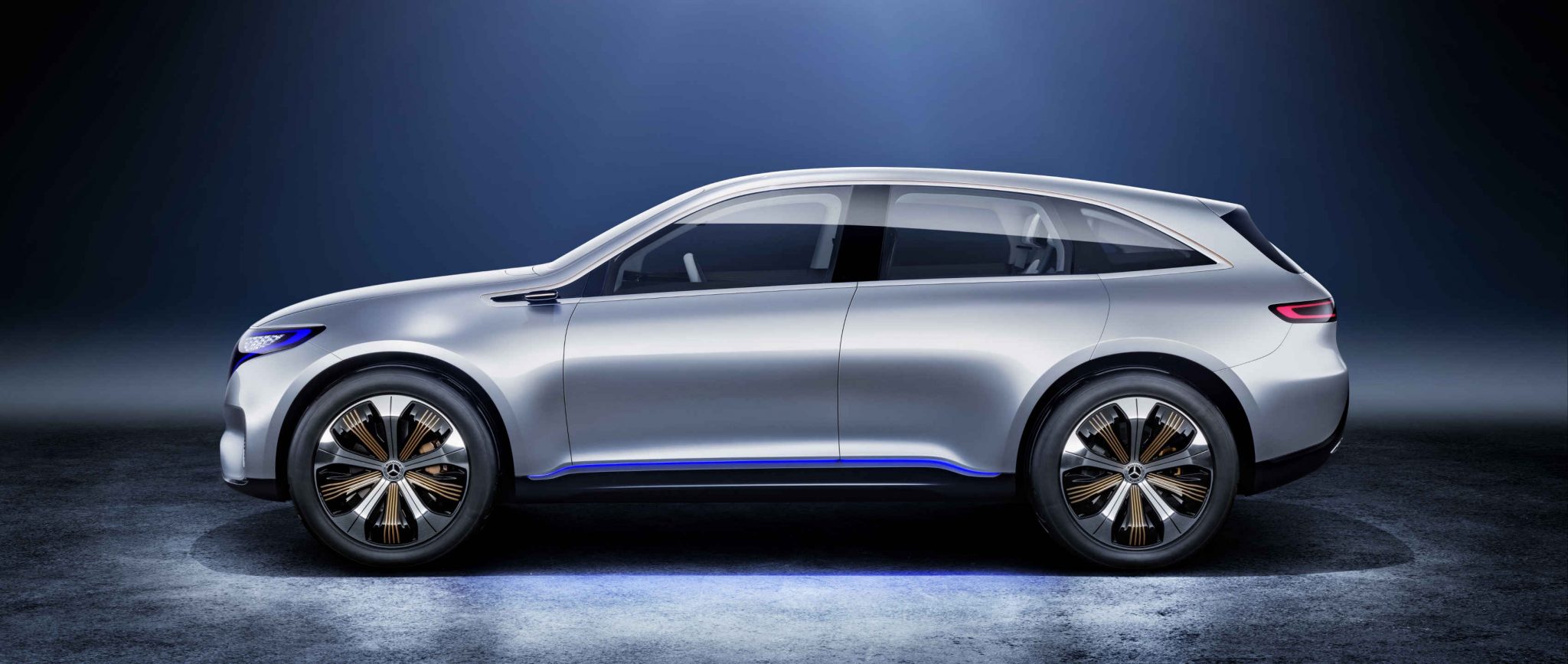 Más cerca del Mercedes EQ C: el primer crossover eléctrico de la marca