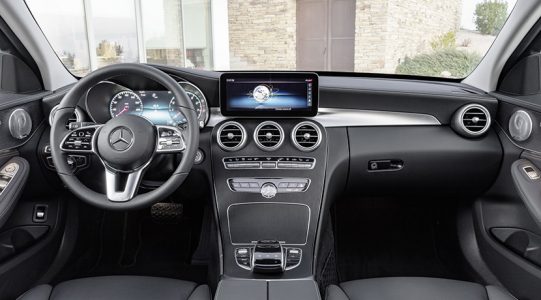 Mercedes Clase C 2018: Reforzando a la berlina premium más vendida en Europa