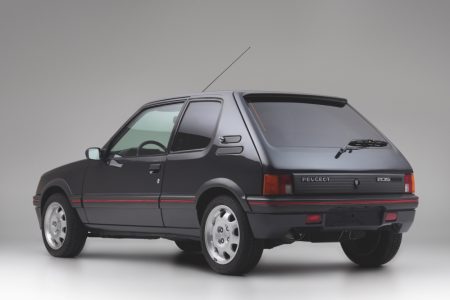 ¿Quieres un Peugeot 205 GTI blindado? Existe y ahora puedes hacerte con uno...