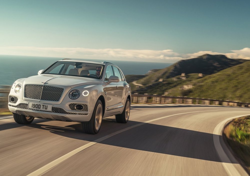 Bentley podría tener a punto el Bentayga Speed: más de 650 caballos