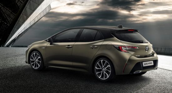 El Toyota Auris 2018 dice adiós al diésel: La apuesta fuerte por la hibridación