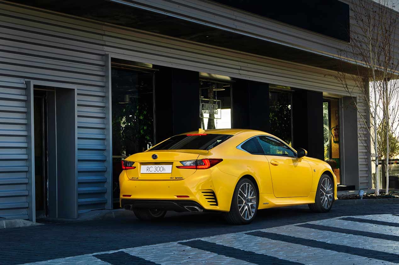 Lexus RC 300h 2018: Estos son los precios del Coupé nipón renovado