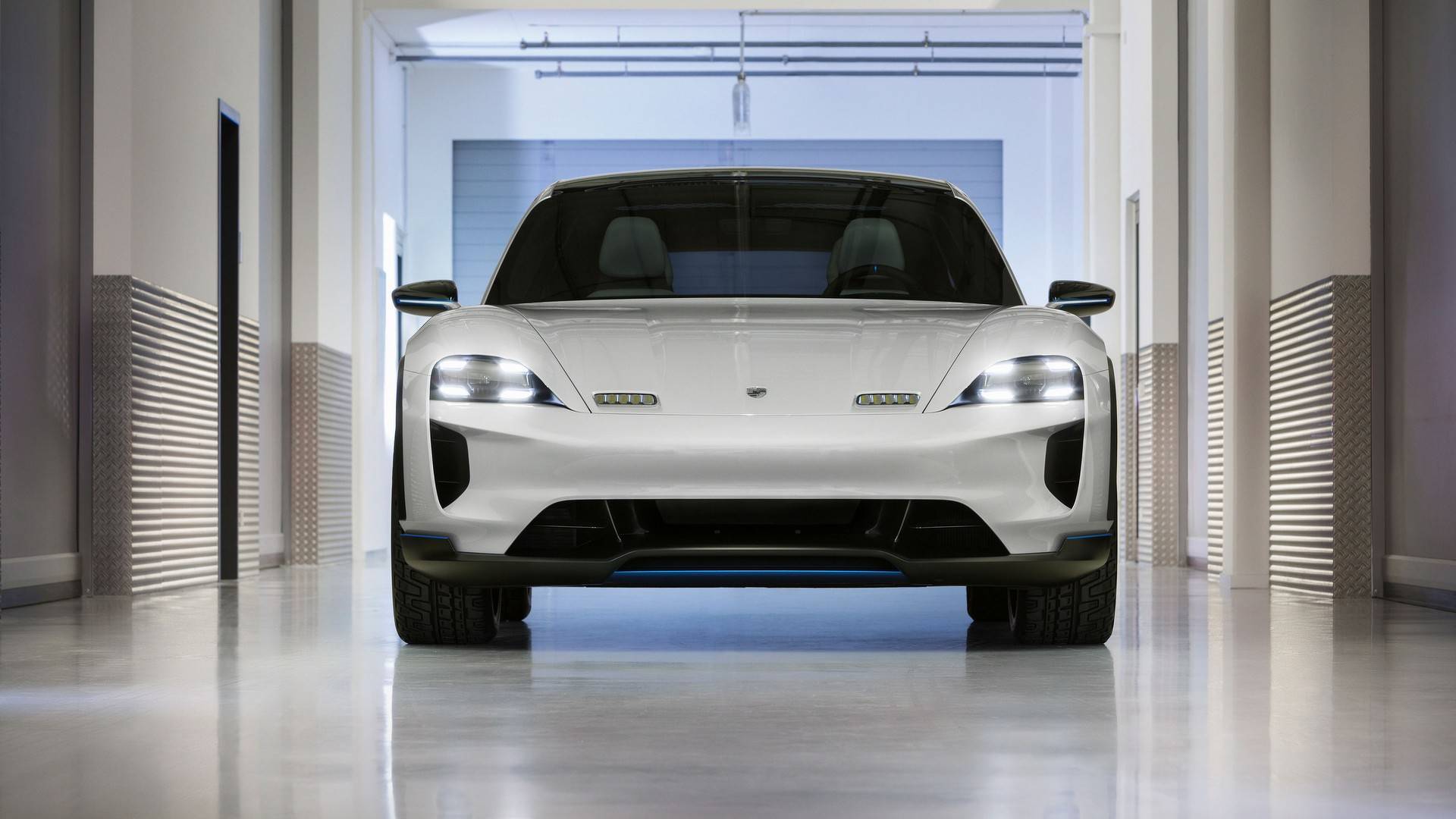 Porsche Mission E Cross Turismo, directo a Ginebra