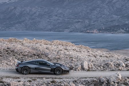 Rimac C_Two: La peor del pesadilla del Tesla Roadster con 1.940 CV y 2.300 Nm de par