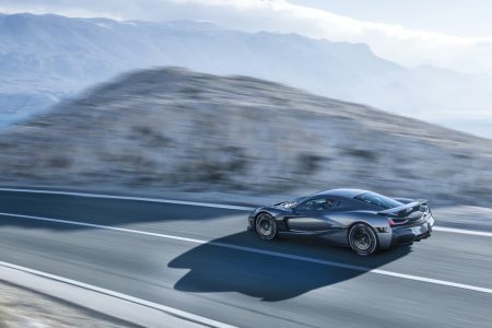 Rimac C_Two: La peor del pesadilla del Tesla Roadster con 1.940 CV y 2.300 Nm de par