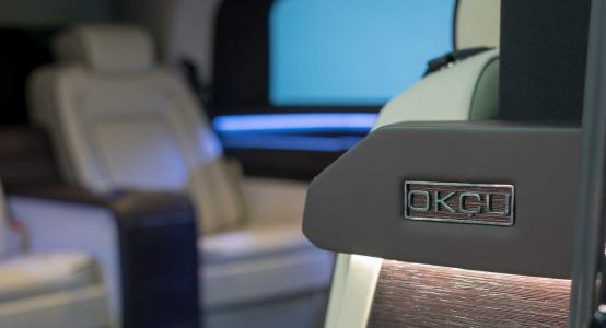 Viajar en primera clase es posible con la Mercedes Clase V de OKCU Individual Automotive