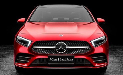 El Mercedes Clase A L Sport Sedán ya es oficial... pero no lo esperes por aquí
