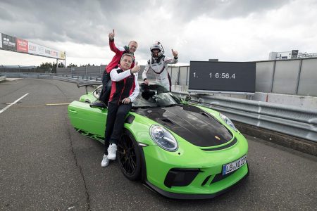 El Porsche 911 GT3 RS 2018 rompe los 7 minutos: Logra rodar en Nürburgring en 6:56.4